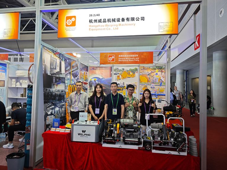 Welping Welding Machine Draws International Attention at Canton Fair